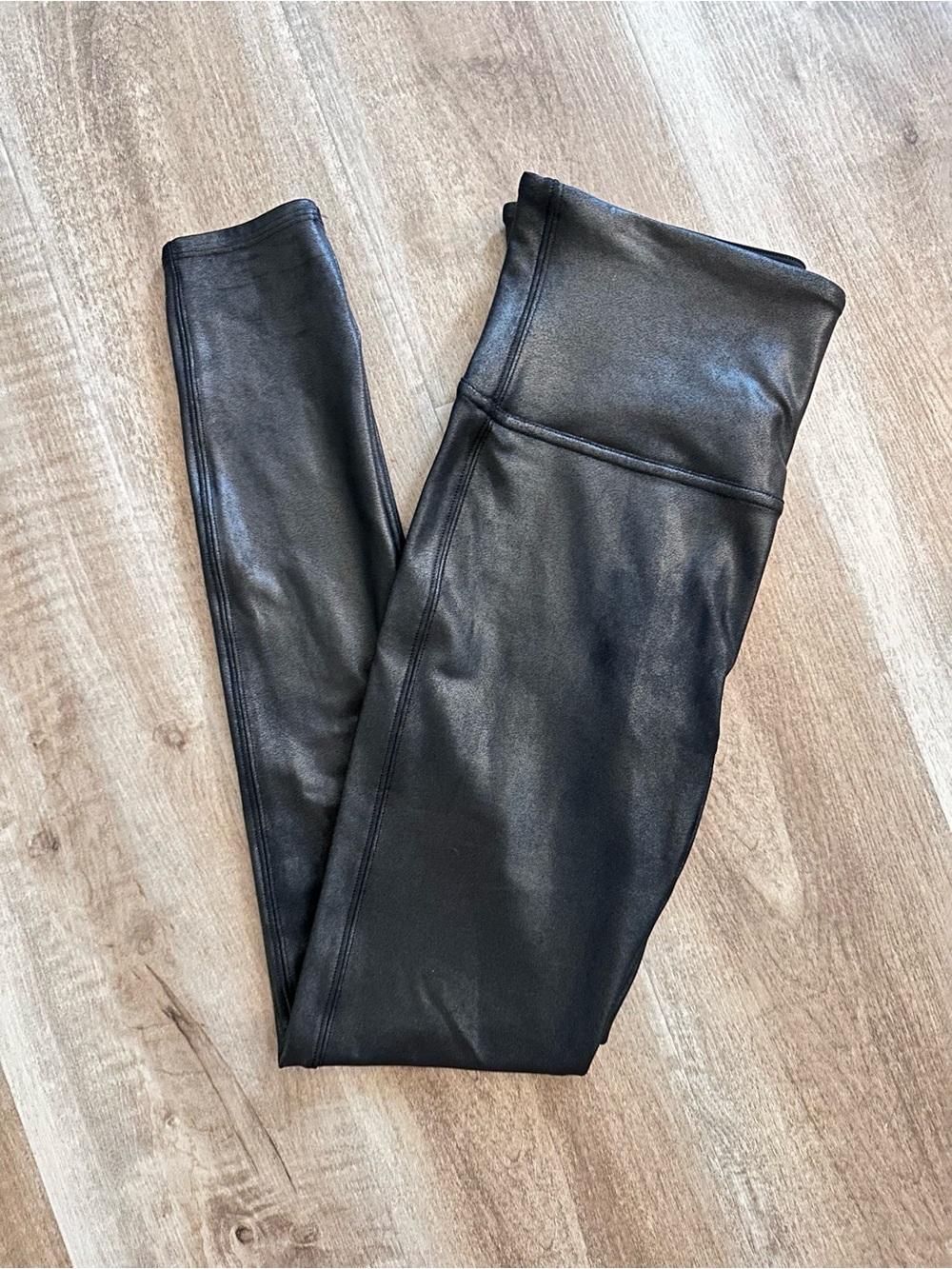 SPANXshape Faux Leather Leggings in Black- Large